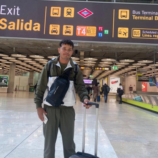 Pasajero Mia Travelling en Madrid T4